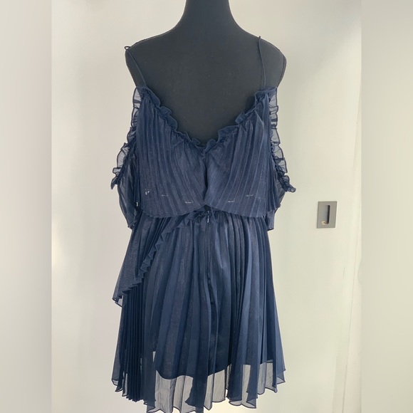 La Maison Talulah Pleated Dress Sz XS - Picture 3 of 8